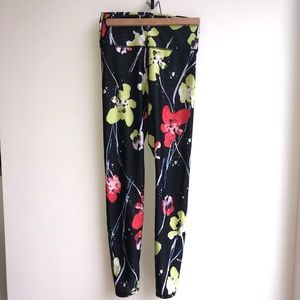 Fabletics High-Waisted Floral Print Legging